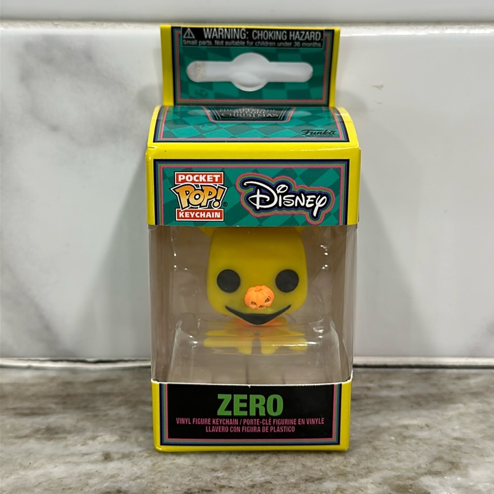 BNIP Funko Pop Keychain The Nightmare Before Christmas - Zero (Blacklight)